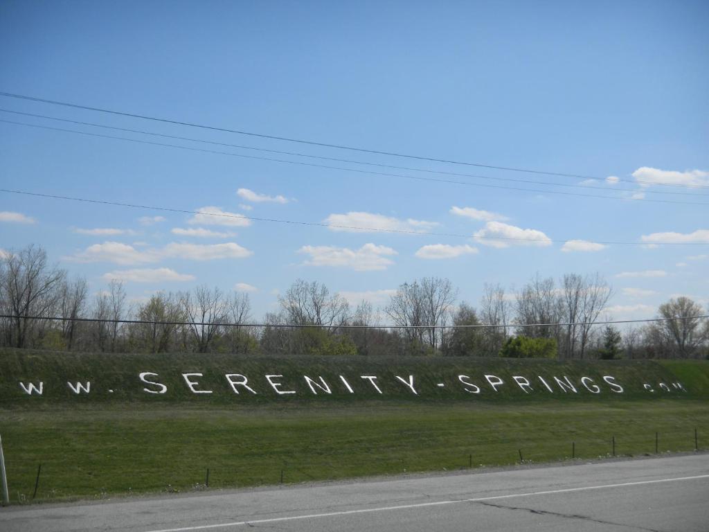 Serenity Springs - Michigan City Ξενοδοχείο Springfield Εξωτερικό φωτογραφία